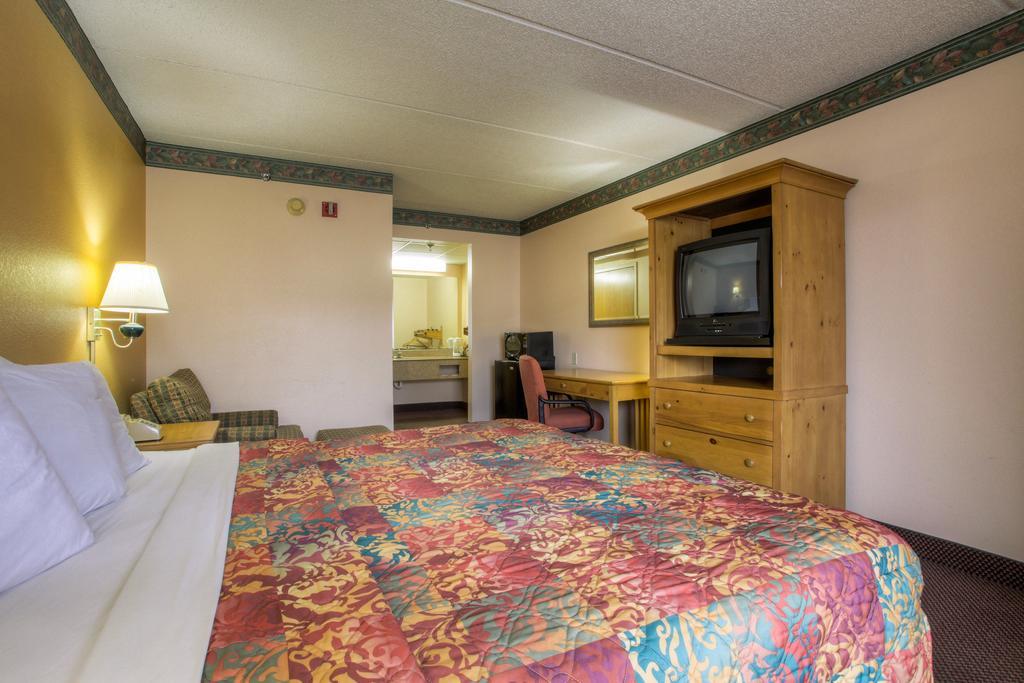 Royal Inn Pigeon Forge Værelse billede