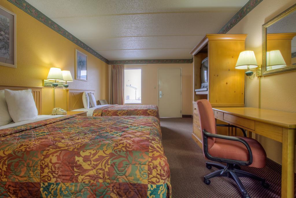 Royal Inn Pigeon Forge Værelse billede