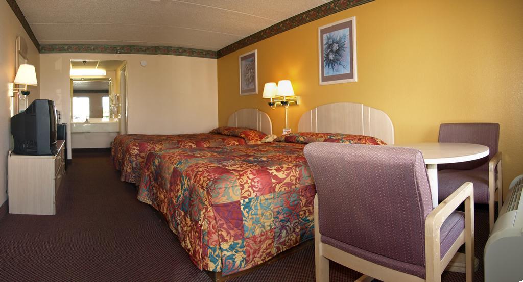 Royal Inn Pigeon Forge Værelse billede